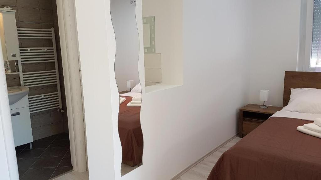 San Lorenzo Apartments Lovrecica  Bagian luar foto
