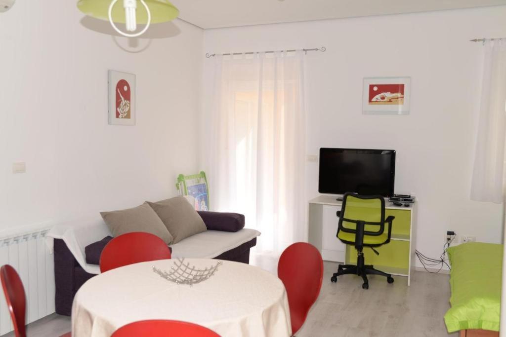 San Lorenzo Apartments Lovrecica  Bagian luar foto